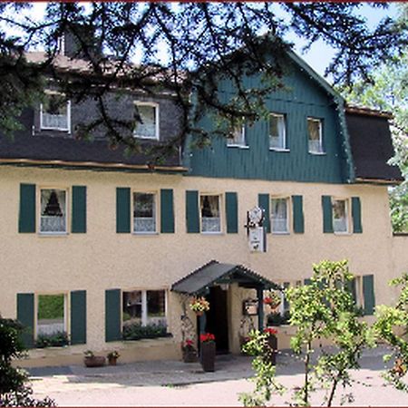 Zur Edlen Krone Neuhausen am Rheinfall Dış mekan fotoğraf